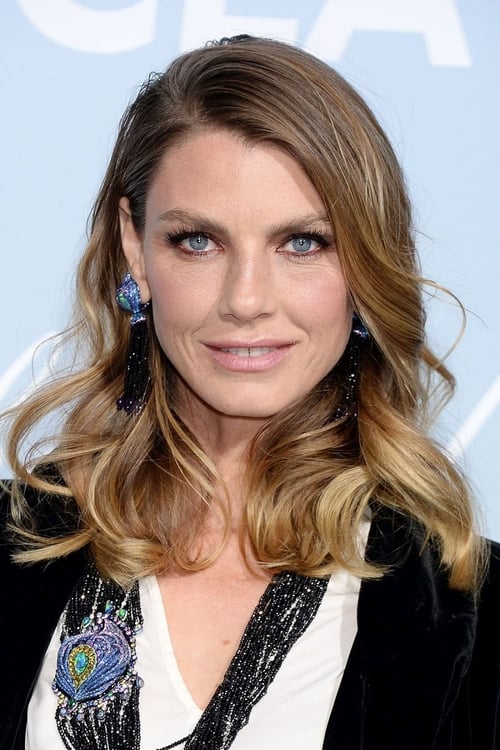 Kép: Angela Lindvall színész profilképe