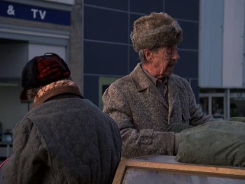 Escena del episodio 15 de la temporada 5 de la serie Doctor en Alaska