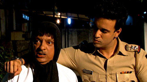 Kishore Kumar Paan Khilayega