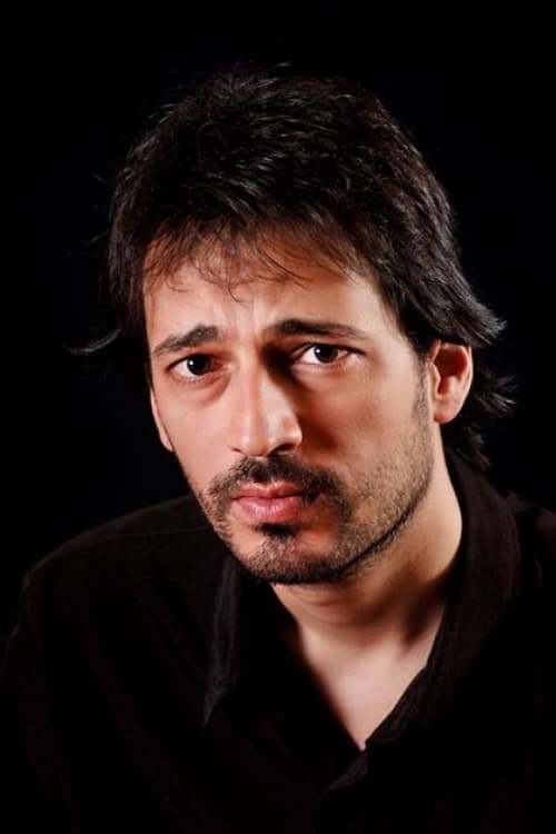 Kép: Timuçin Esen színész profilképe
