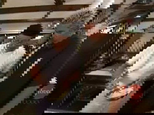 Escena del episodio 3 de la temporada 10 de la serie Diners, Drive-Ins and Dives