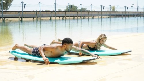 Escena del episodio 6 de la temporada 1 de la serie The Ultimate Surfer