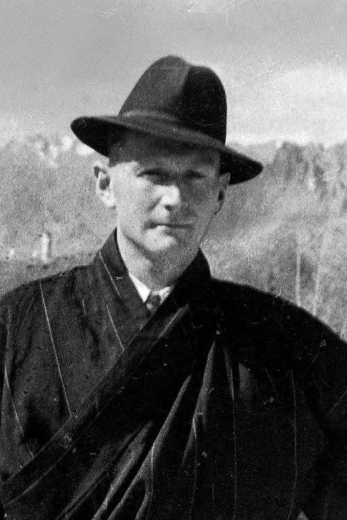 Heinrich Harrer headshot