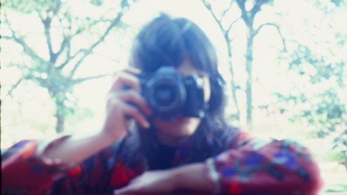 Estranho Conforto Backdrop Blur