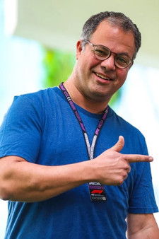 Foto de perfil del actor Ted Kravitz en el reparto