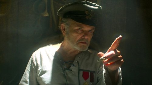 Escena del episodio 6 de la temporada 2 de la serie Future Man