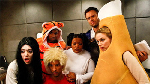 Community S04E02 — Paranormal Parentage episode still