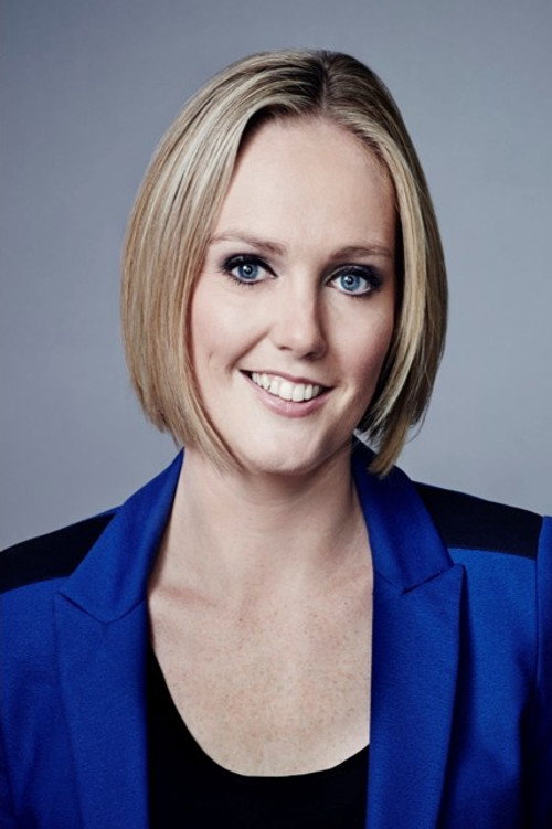 Amanda Davies photo 4