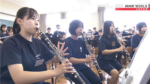 A Musical Rivalry Between Two School Bands