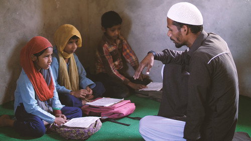 Chudeli Gaunko Katha