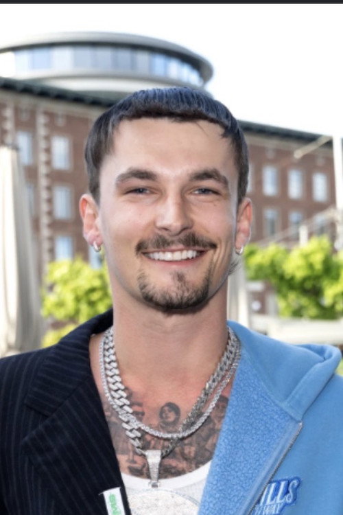Adrian Sellevoll
