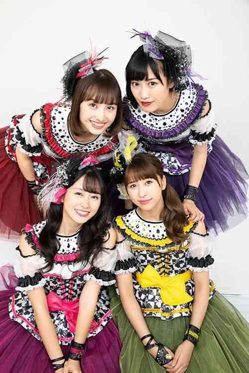 Poster Momoclo-Chan