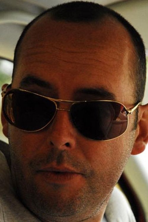 Chris Holt profile