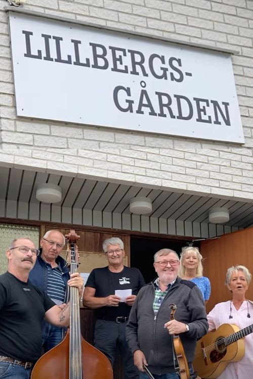Spelkväll på Lillbergsgården