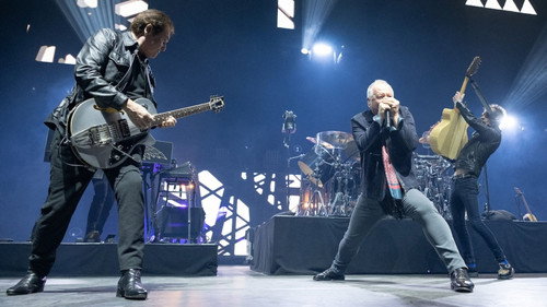 Simple Minds: Everything Is Possible