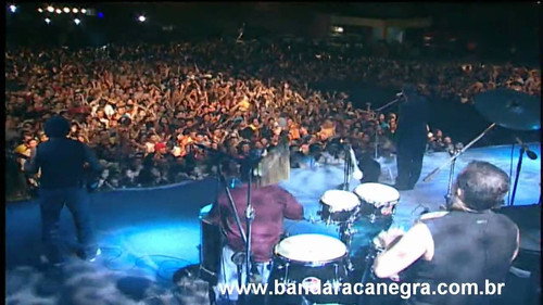 Raça Negra - Ao Vivo Backdrop Blur