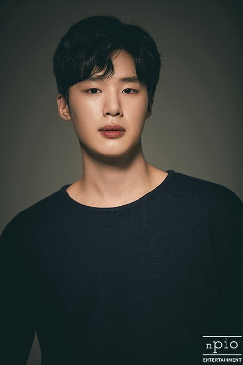 Kim Dong-hee