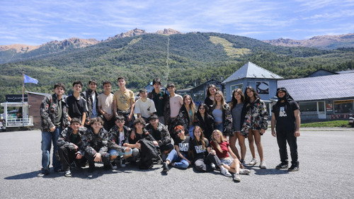Bariloche - La Pelicula Backdrop Blur