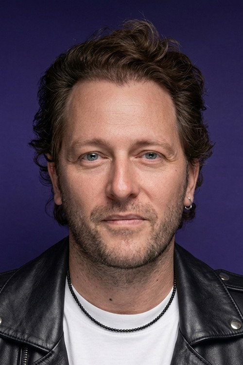 Kép: Alican Yücesoy színész profilképe