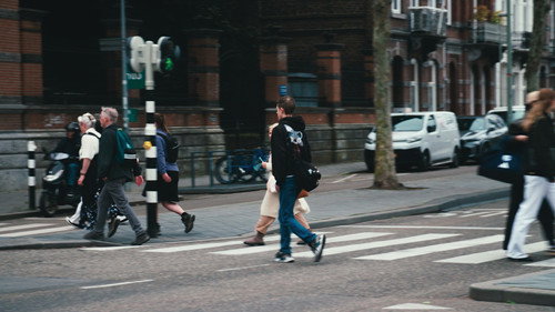 De Grote Mensen Stad Backdrop Blur