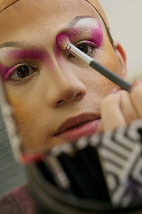 Welcome to Queens' Land