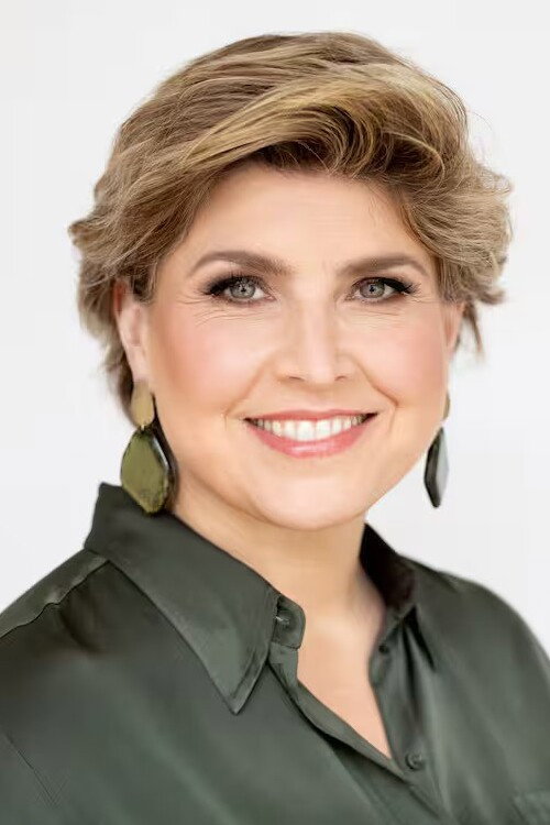 Angela de Jong photo 4