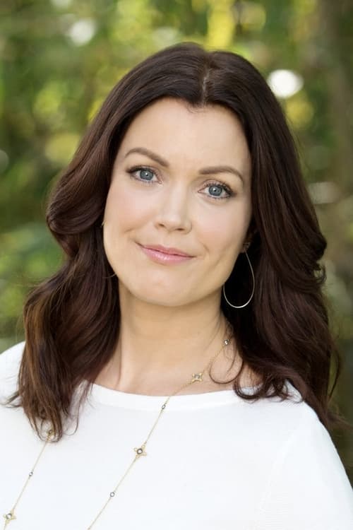 Kép: Bellamy Young színész profilképe