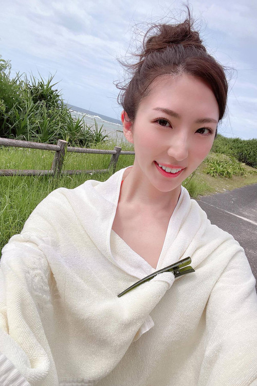 Foto de 松嶋えいみ