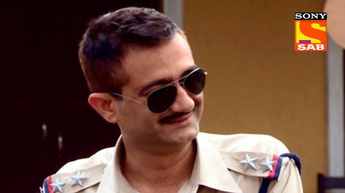 Eijji Pandey Offers a Lift to Misri