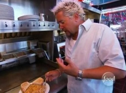 Escena del episodio 11 de la temporada 2 de la serie Diners, Drive-Ins and Dives