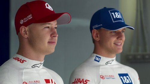Escena del episodio 4 de la temporada 4 de la serie Formula 1: La emoción de un Grand Prix