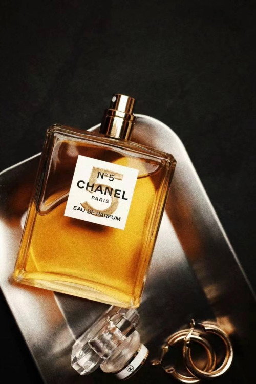 香奈儿五号战争