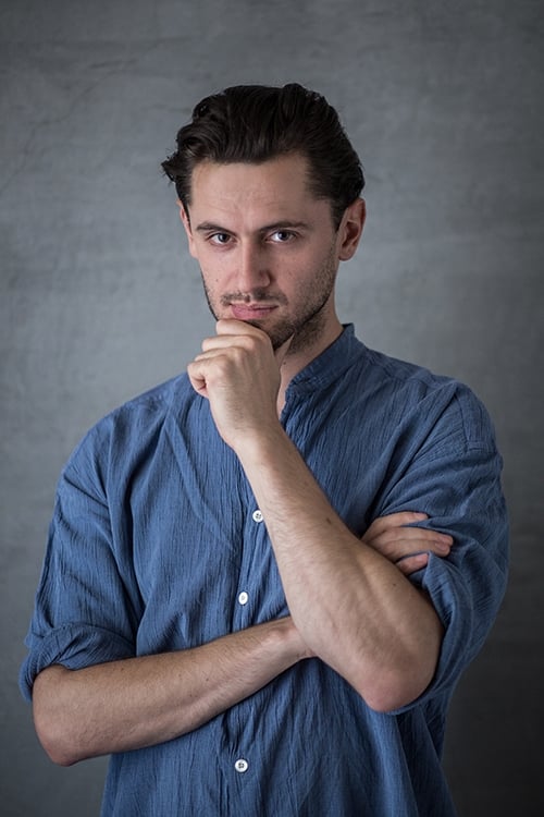 Kép: Bartłomiej Kotschedoff színész profilképe
