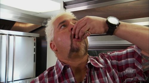 Escena del episodio 2 de la temporada 12 de la serie Diners, Drive-Ins and Dives