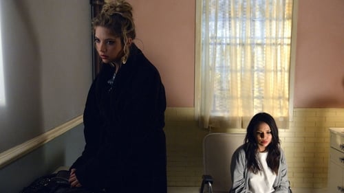 Pretty Little Liars: 3×2