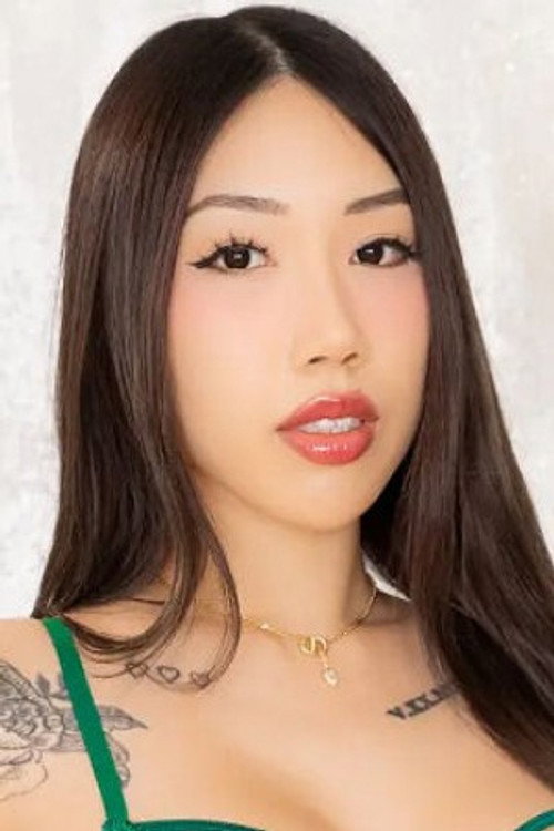 Tina Yoshi