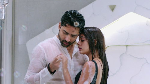 Rakshit, Drishti Get Intimate