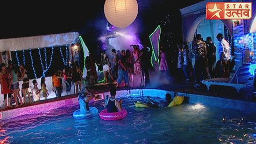 Gunjan Falls Into the Pool