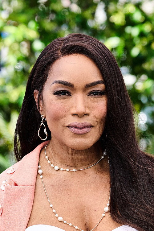Kép: Angela Bassett színész profilképe