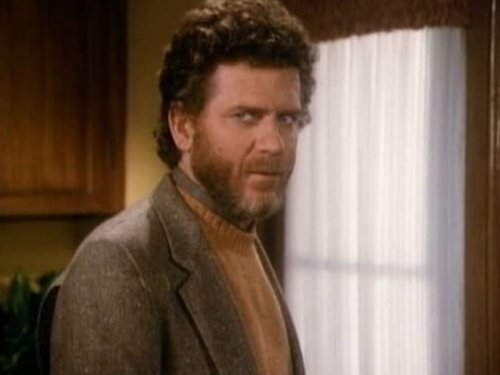Escena del episodio 18 de la temporada 3 de la serie Falcon Crest
