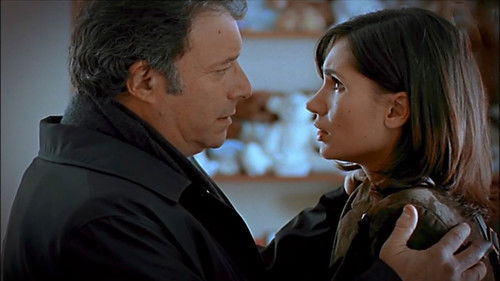 Escena del episodio 2 de la temporada 3 de Alice Nevers