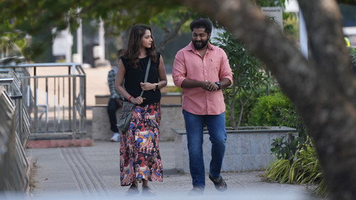 Raveendra Nee Evide?