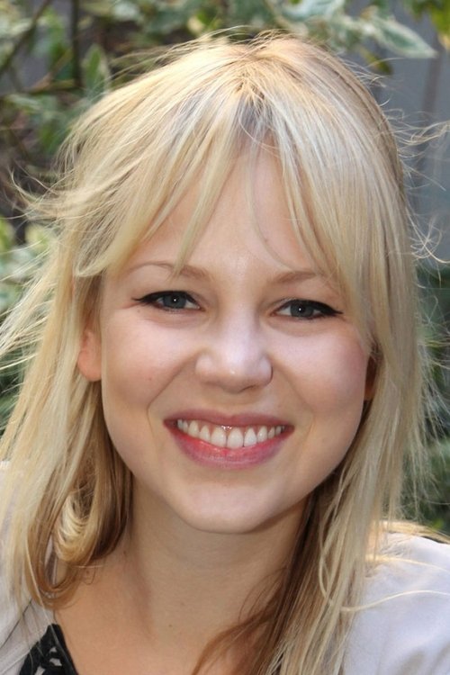 Kép: Adelaide Clemens színész profilképe