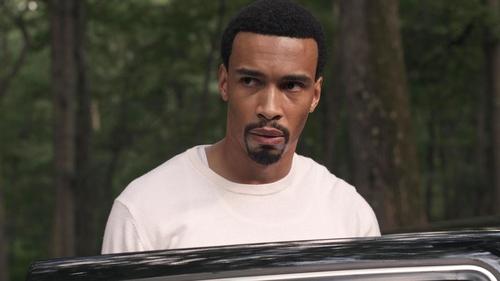 Escena del episodio 7 de la temporada 3 de la serie Wu-Tang: An American Saga