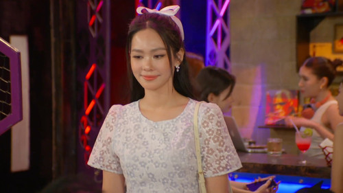 Episode 32 still