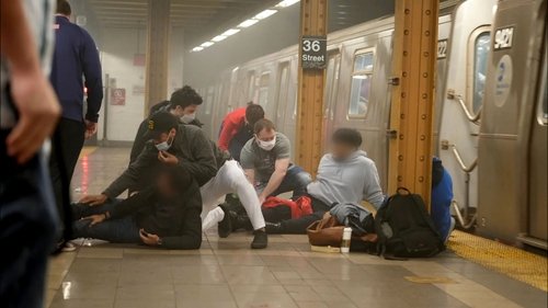 Hunting the NY Subway Shooter (1)