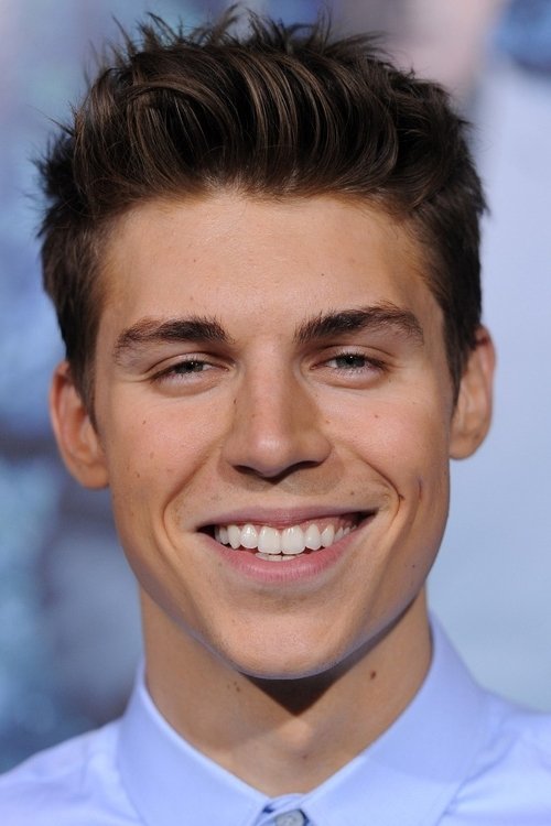 Kép: Nolan Gerard Funk színész profilképe