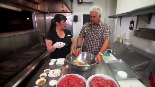 Escena del episodio 8 de la temporada 13 de la serie Diners, Drive-Ins and Dives