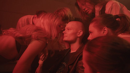 Closer Than I'm Allowed - imagem 1
