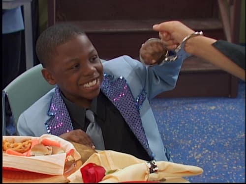 Escena del episodio 24 de la temporada 3 de Raven